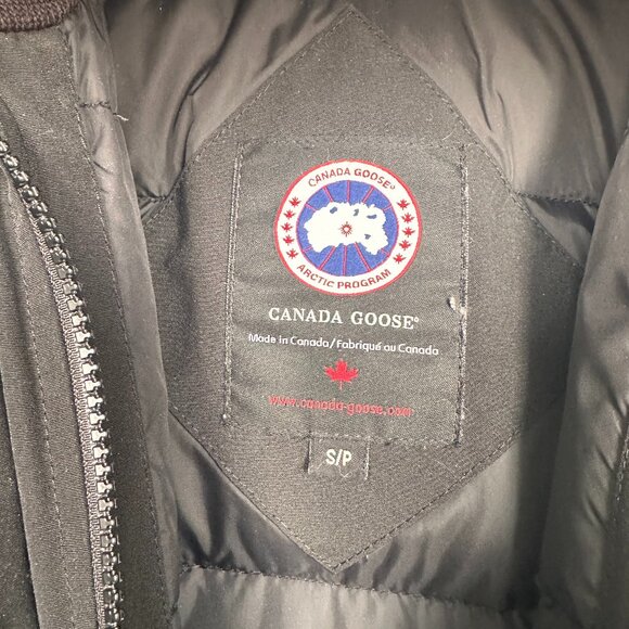 Authentic CANADA GOOSE Trillium Parka. Exceptionalweatherprotectionremoveablefur - Picture 2 of 10